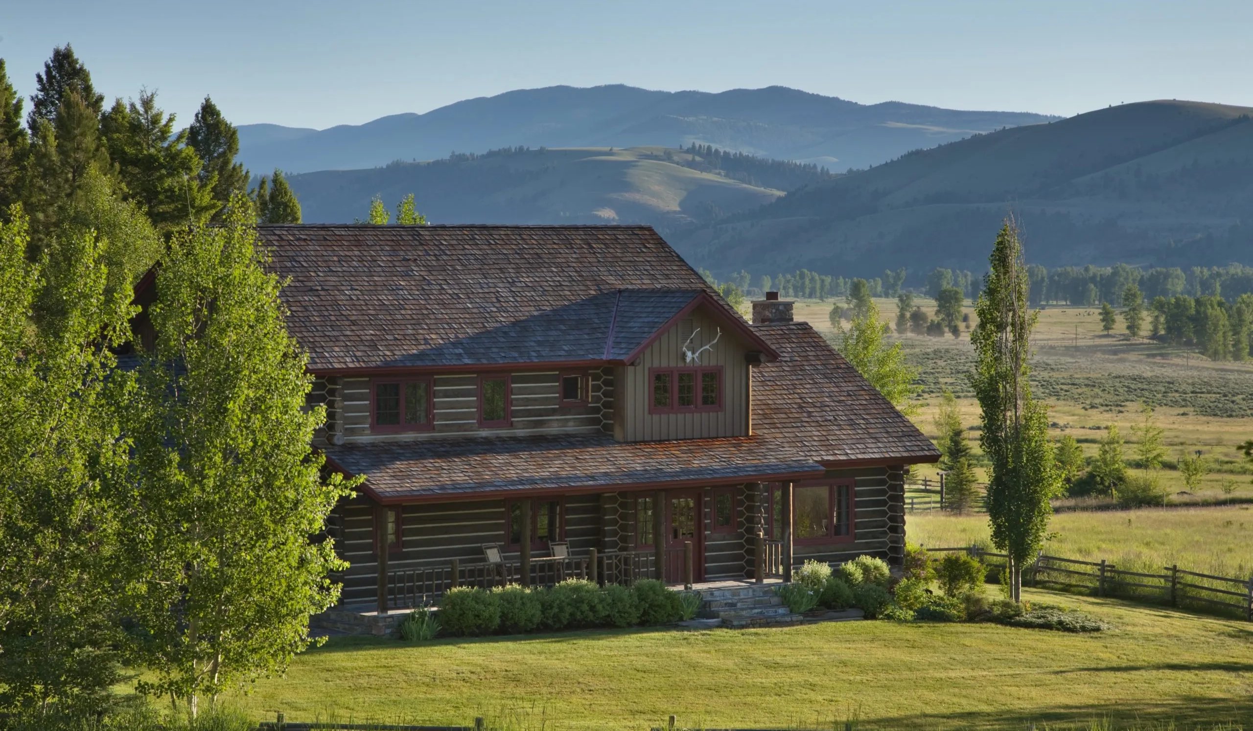 GG_Bear-House-exterior_071510_001-3-scaled