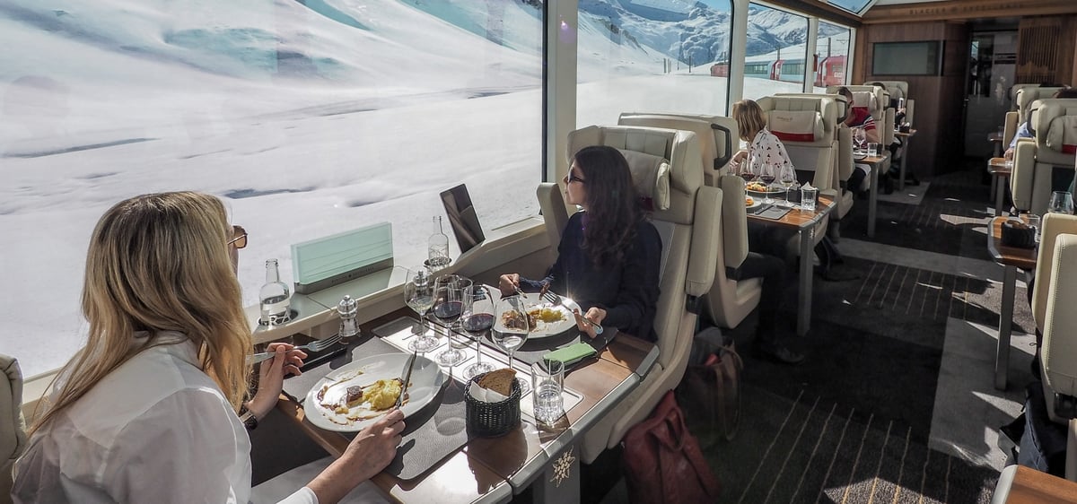 Glacier Express-Excellence Class-Oberalpass-Winter 2019