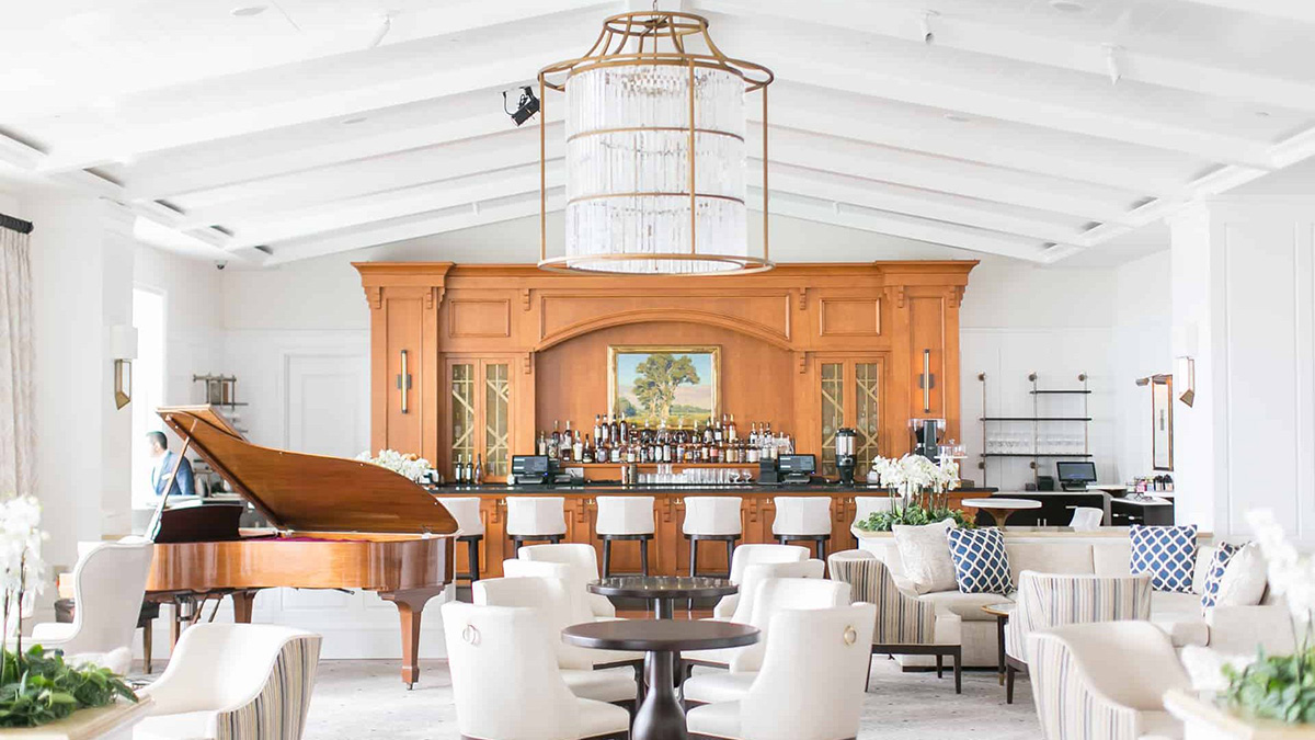 Lobby-Lounge-Bar-Full-Screen-