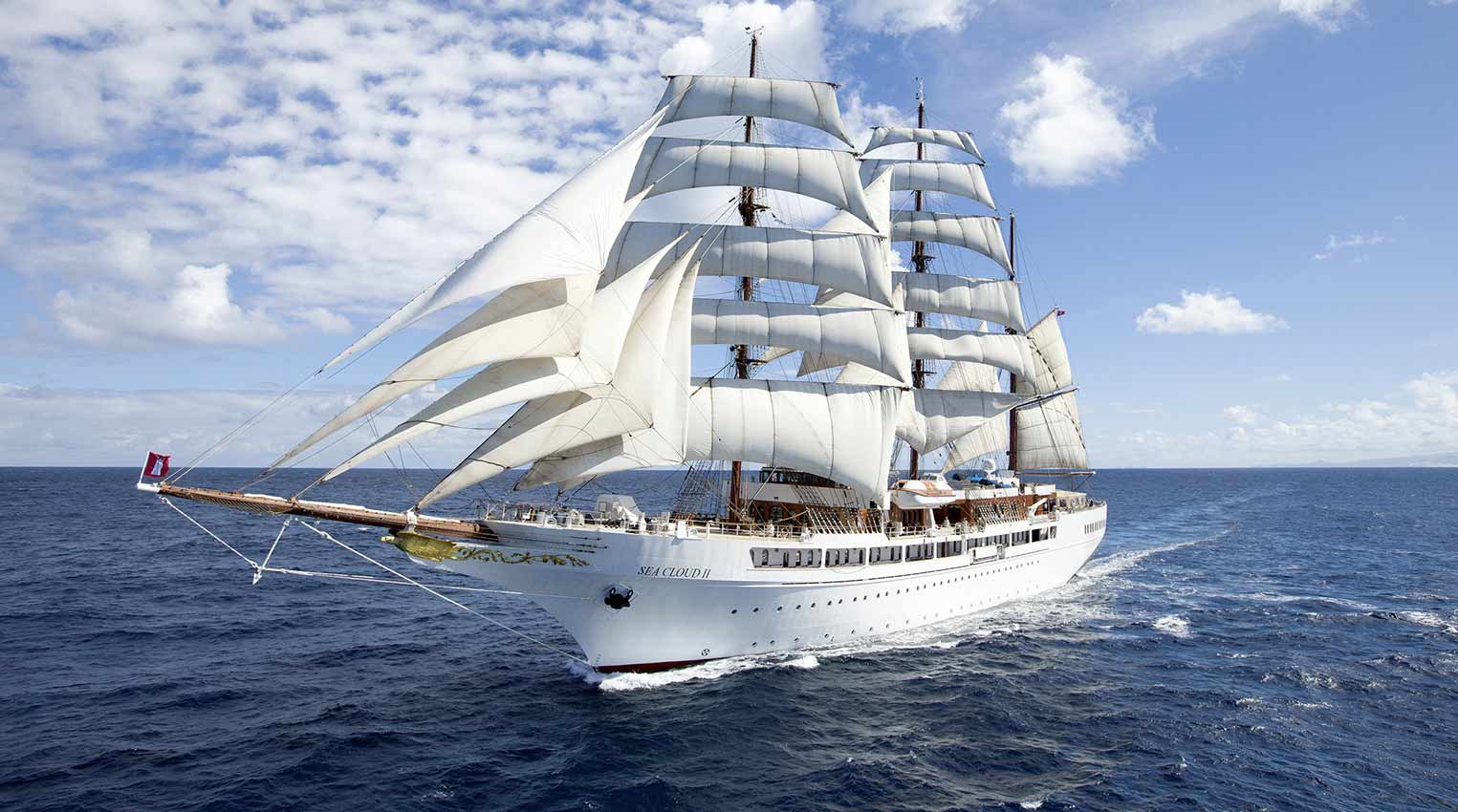 SeaCloud Sailing