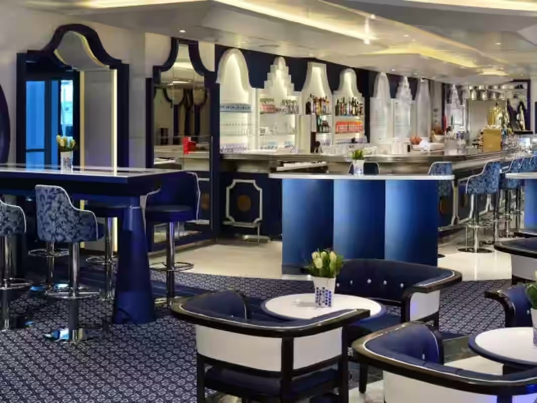 dutch_cafe.jpg.image.1066.800.high.jpg-2