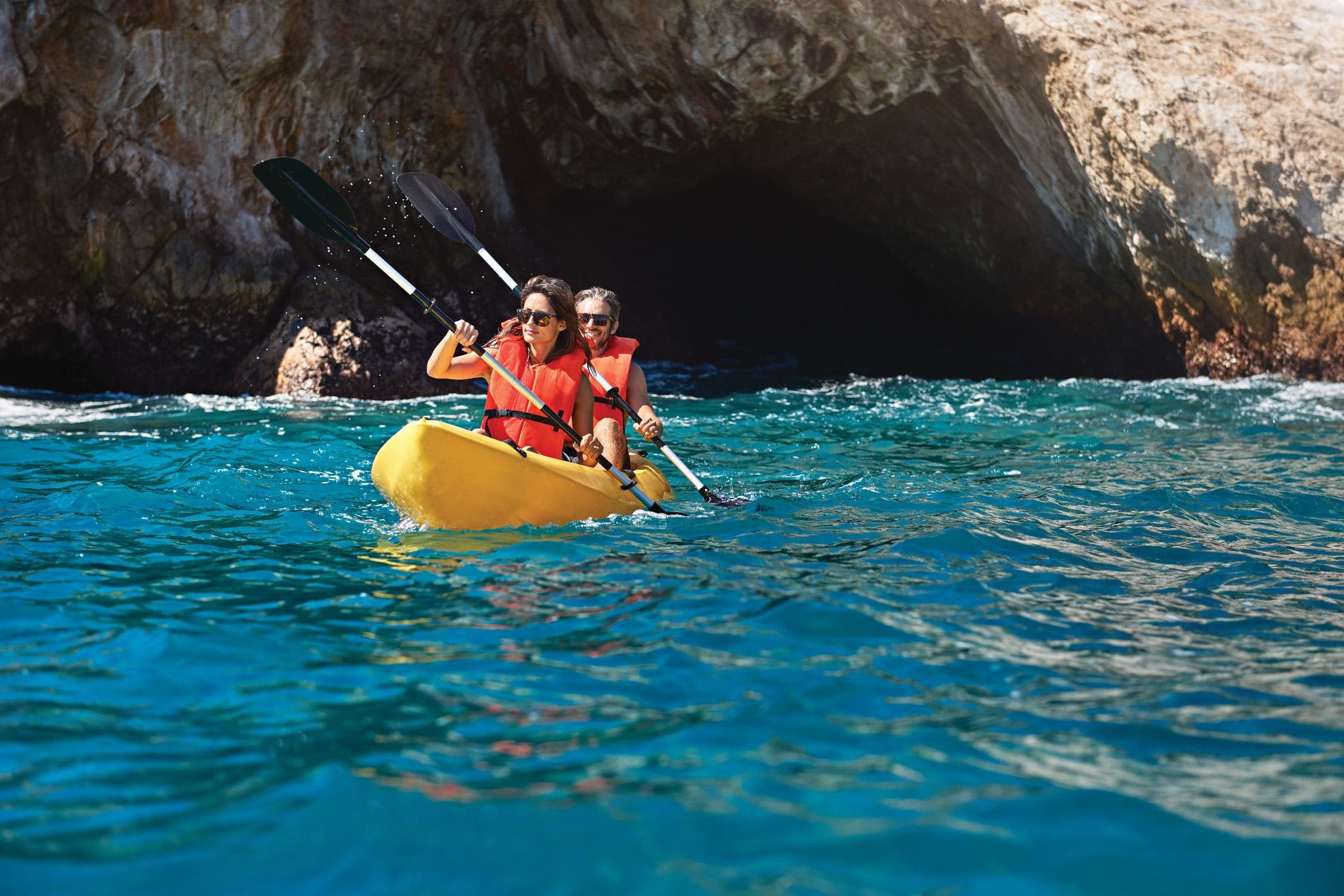 princess-kayak-couple